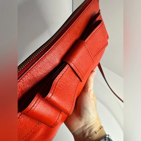Kate Spade EUC Villabella Avenue Celina Bow Red Pebbled Leather Crossbody Bag - Picture 7 of 11